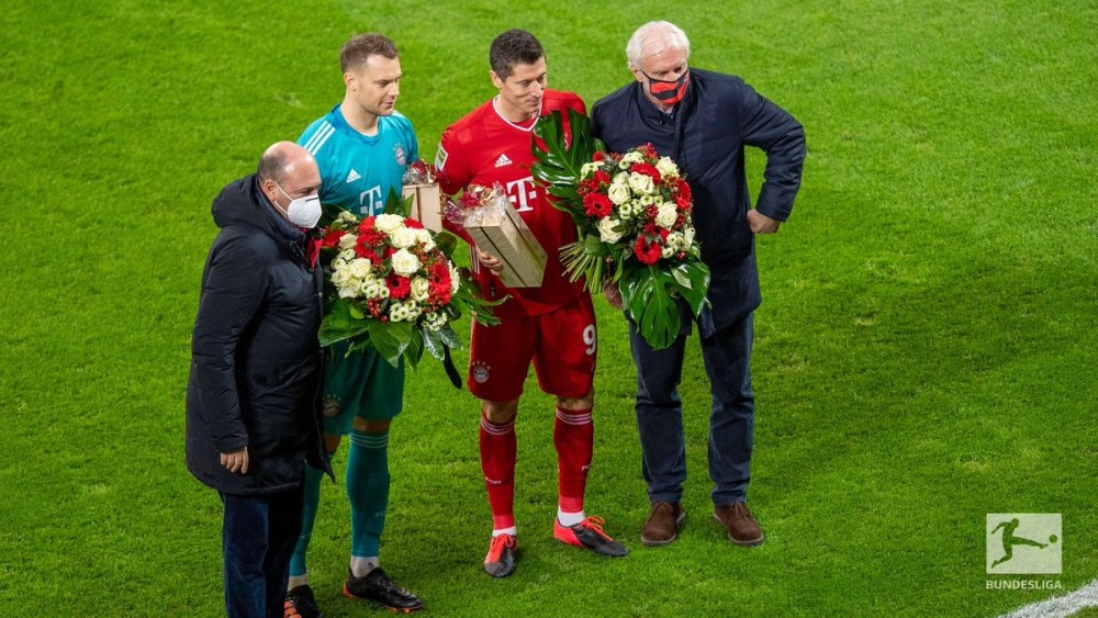 包含芝加哥公牛内部会议纪要流出：今晚迎来里程碑，德国杯使命明确，赛程密集仍需轮换的词条-开云官网